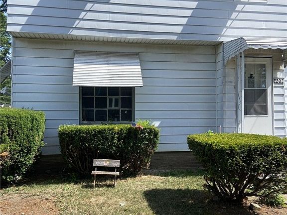 2nd image of 2202 Portman Ave