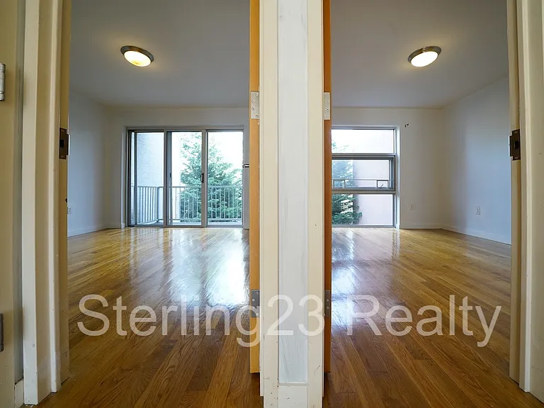 2541 22nd St #2 — Photo 8
