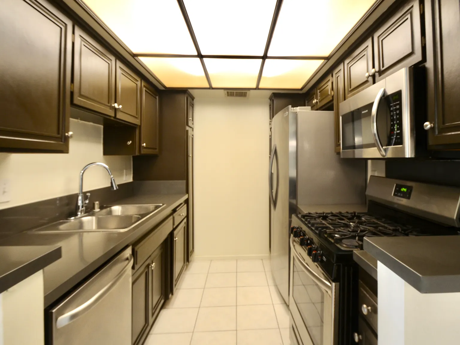 2 bed, 1150 sqft, $2,995 — Photo 4