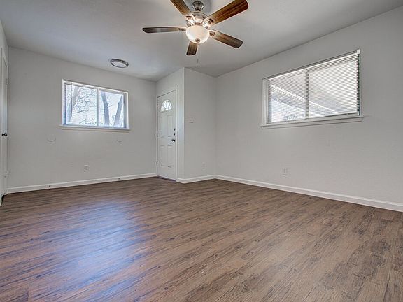 4th image of 1110 Gobi Dr Unit B
