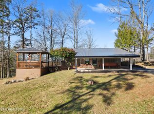 129 Bucks And Doe Ln, La Follette, TN 37766