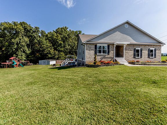 4th image of 2908 Pembroke Pl