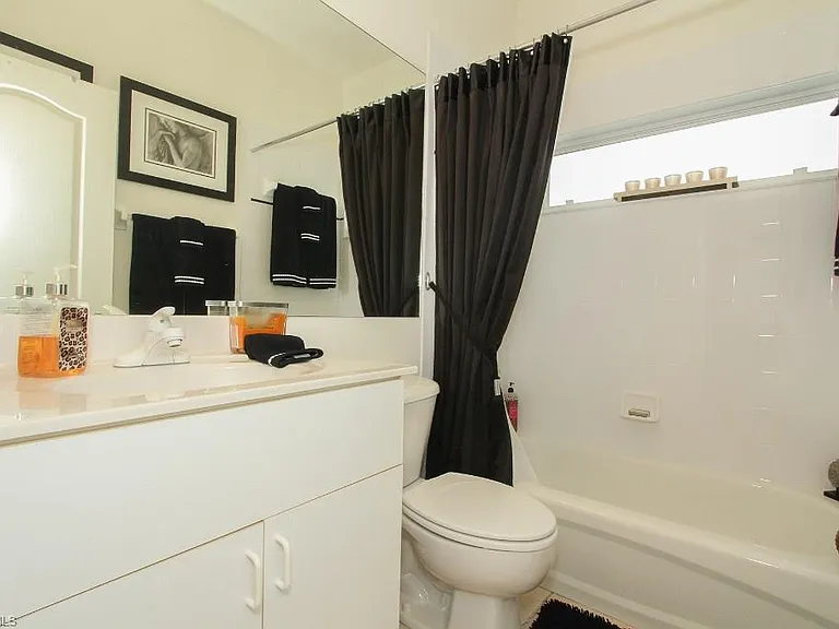 26343 Clarkston Dr — Photo 15