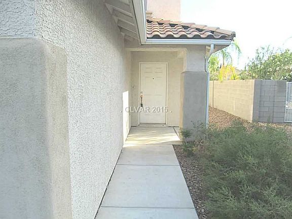 2nd image of 5633 Heinrick Ct