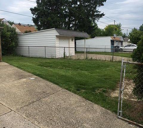 2nd image of 13113 Shady Oak Blvd