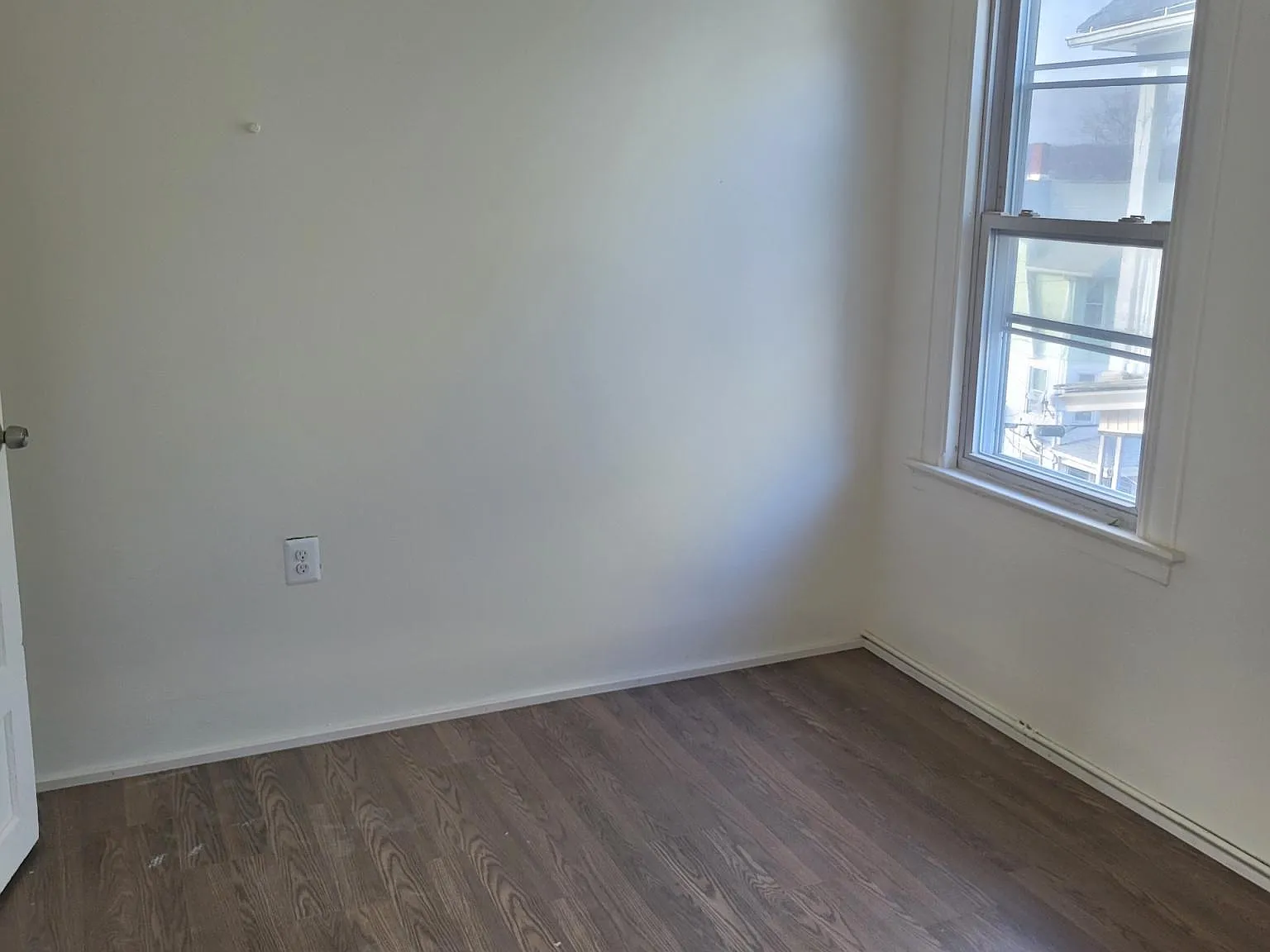 3 bed, 1100 sqft, $1,600 — Photo 1