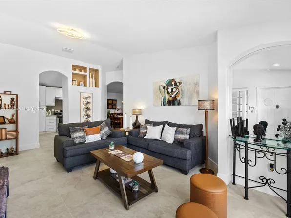 14801 SW 141st Ter, Miami, FL 33196