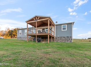 401 Leach Acres, Speedwell, TN 37870