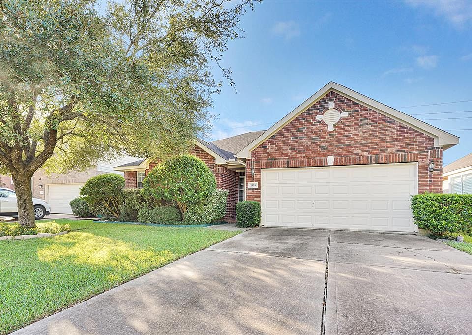 3338 Worthington Dr, Pearland, TX 77584 | Zillow