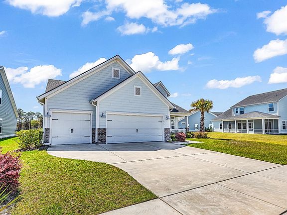 3rd image of 5975 Whitebark Dr.