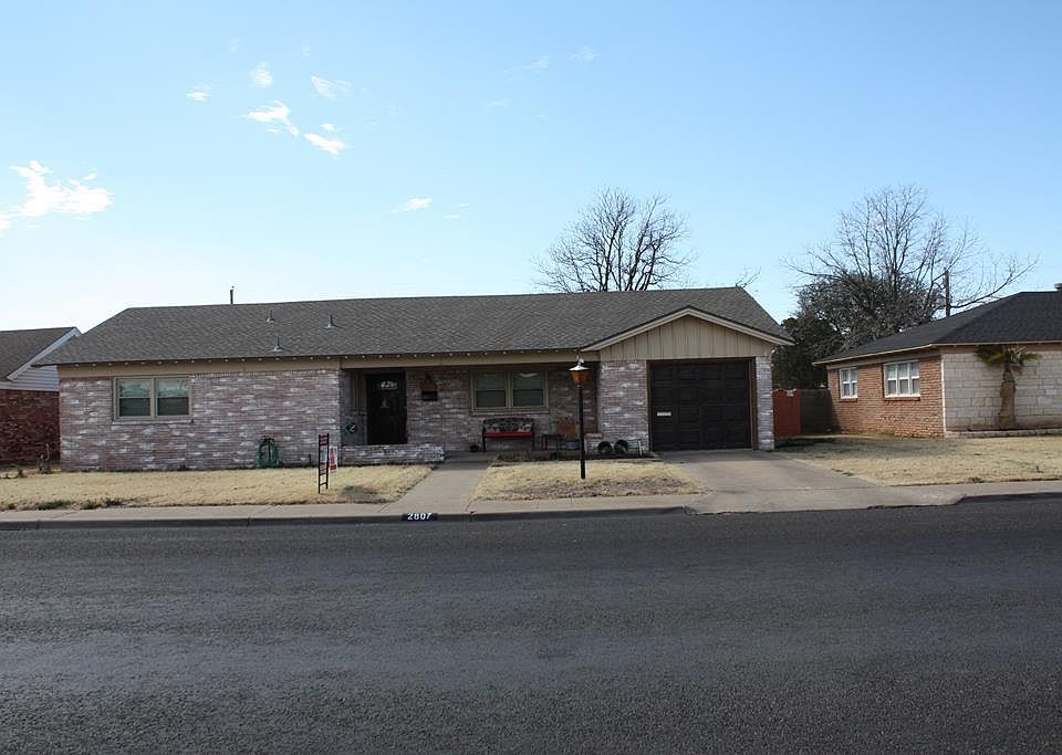 1st image of 2807 Redbud Ave