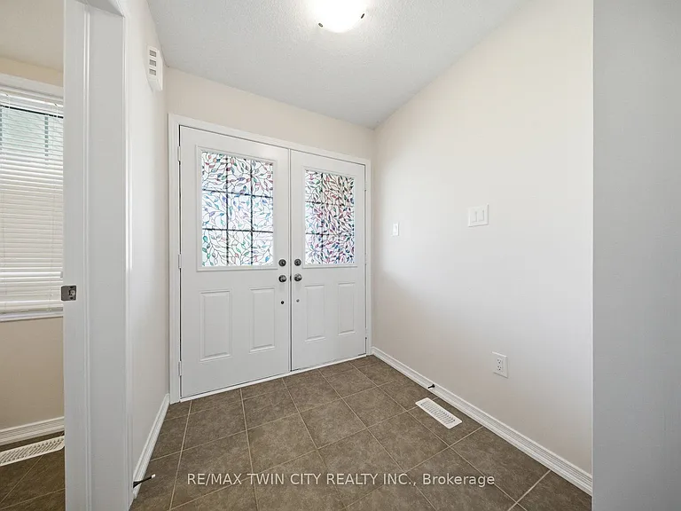 99 Warner Ln S — Photo 5