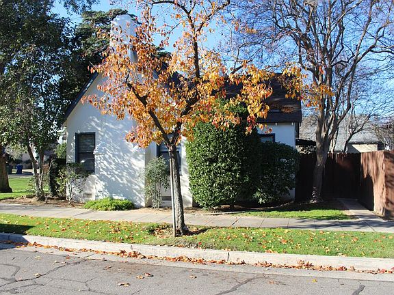 3rd image of 445 E Cornell Ave