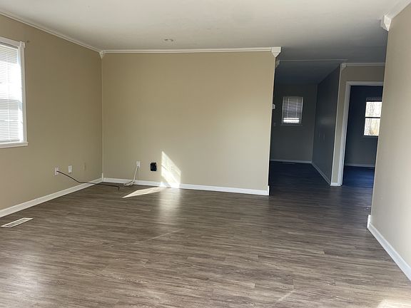 3rd image of 497 S Wood Ave