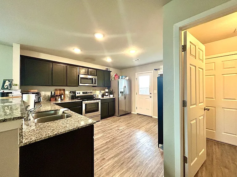1324 S Morningside Dr — Photo 20