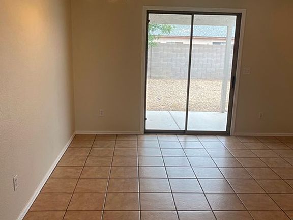4th image of 11506 W Scotts Dr