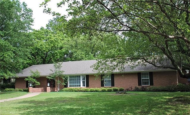 1st image of 2101 Dartmouth Ln