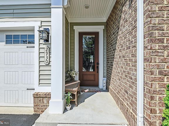 3rd image of 2930 Levee Dr