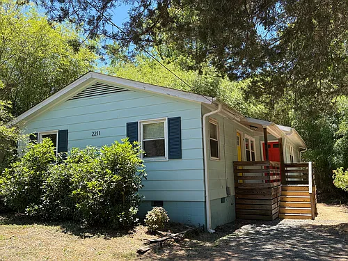 2211 Pike St #B Photo 1