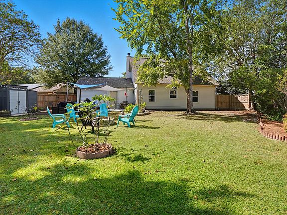 4th image of 8542 Bentwood Dr