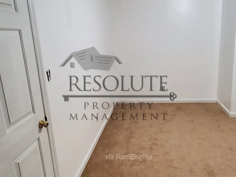 7909 Zebulon Rd — Photo 10