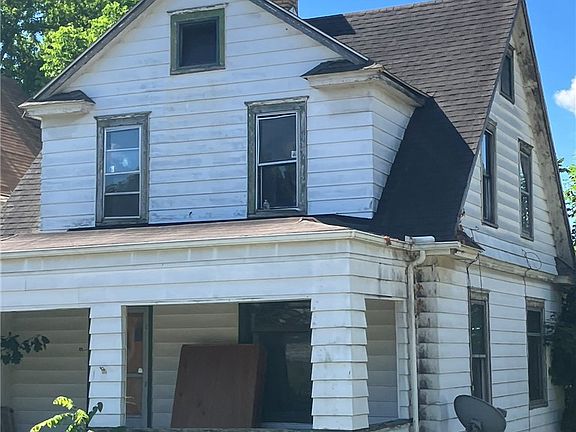 2nd image of 541 Lorain St