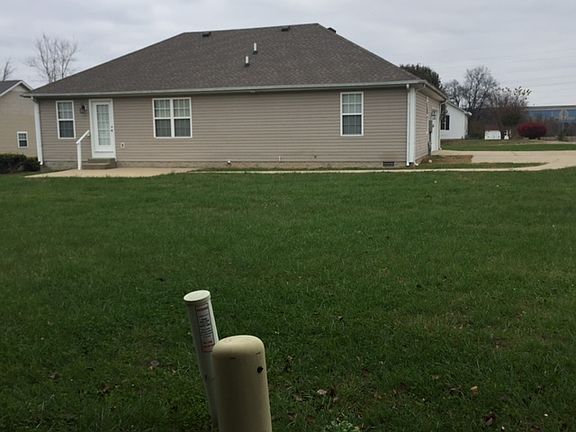 4th image of 803 Red Clover Ave