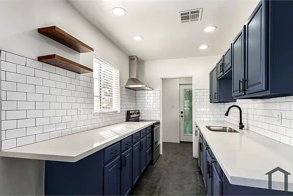 2 bed, 700 sqft, $1,595 — Photo 4