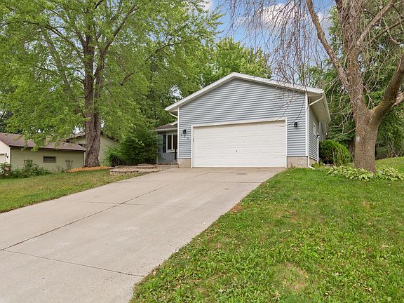 4th image of 424 Littleford Ln