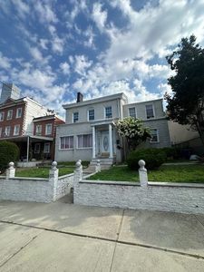 62 Henry St, Jersey City, NJ, 07306