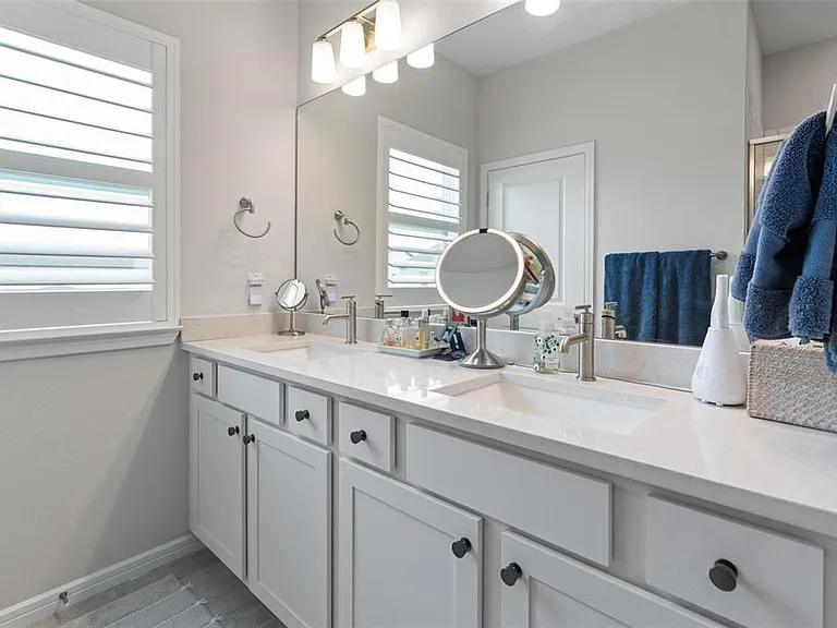 351 Surfside Ave NE — Photo 24