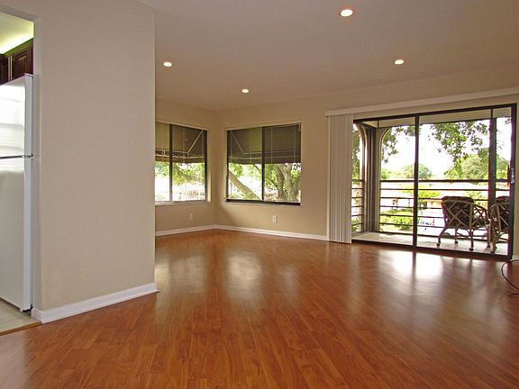 2nd image of 5040 Rose Hill Dr