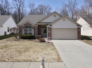 11208 Ruckle St, Carmel, IN 46032