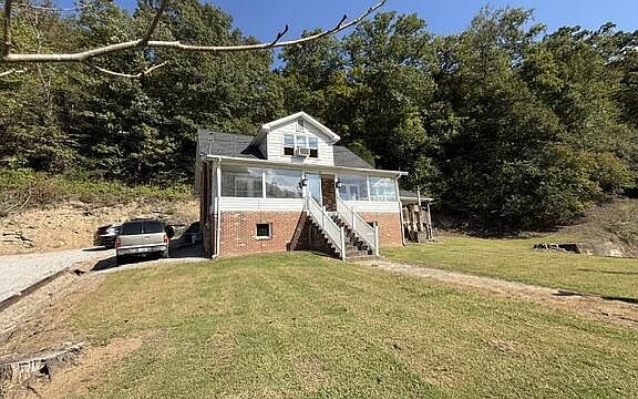 2nd image of 395 Kenmont Hollow Rd