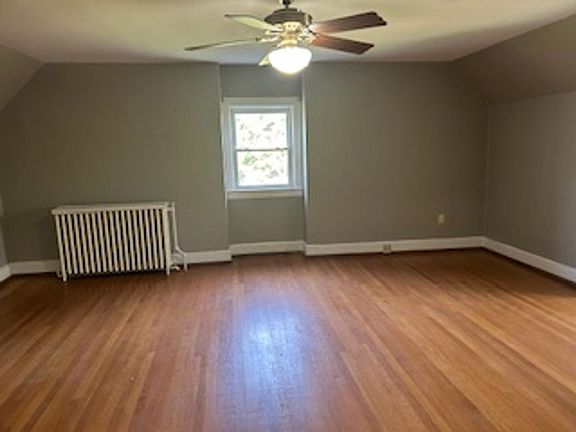 3rd image of 1301 Pickett St #5