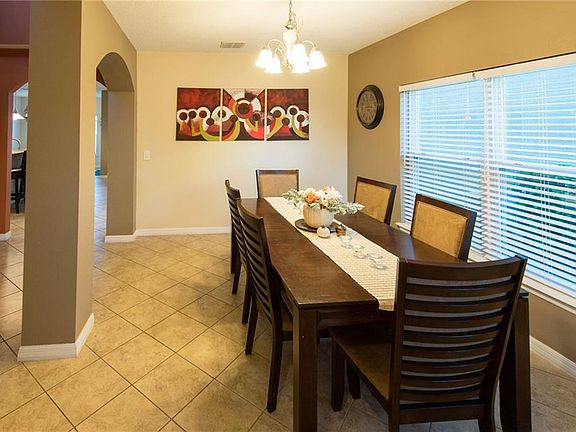 4th image of 15555 Carina Dr