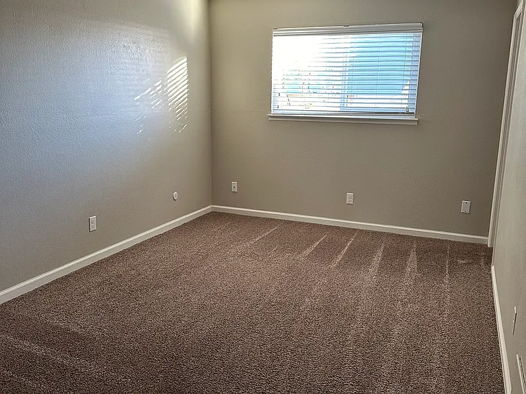 2545 Solano Rd #G — Photo 10