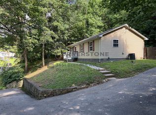 1662 McCauley Ave, Salem, VA 24153