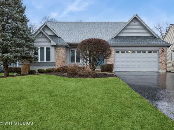 70 Brittany Dr, Oakwood Hills, IL 60013