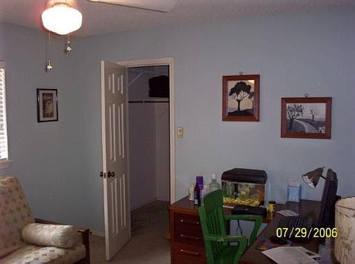 4th image of 15207 OAK SPRING