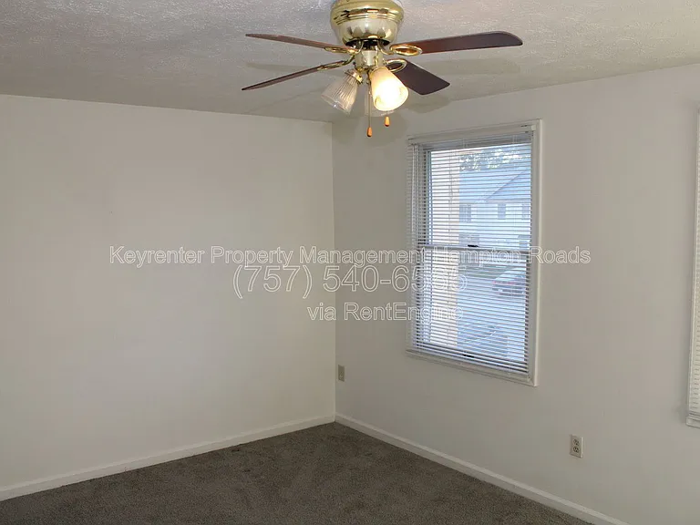 44 Lucinda Ct — Photo 34