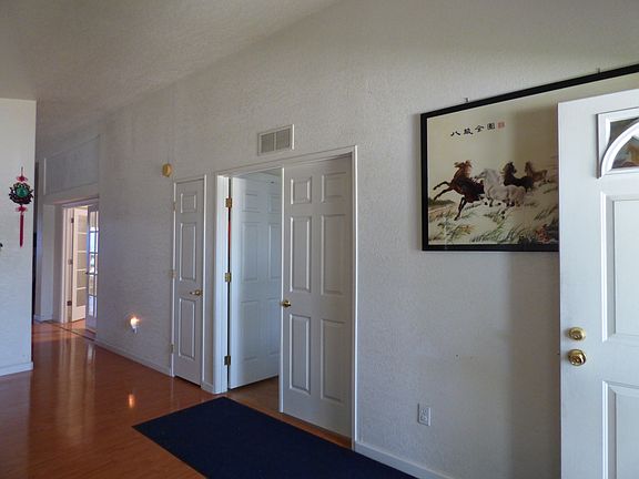 5th image of 145 Harriet Ave