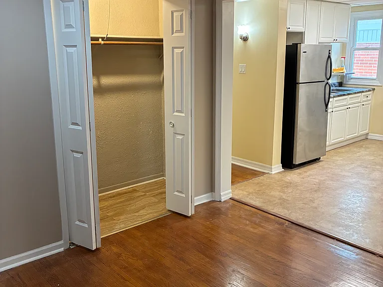 110 S Cass Ave #2-R — Photo 14
