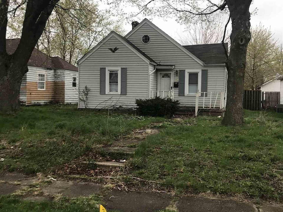1st image of 610 S Gladstone Ave