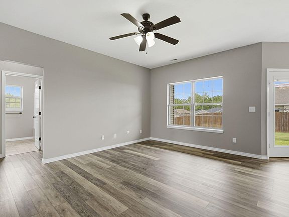 5th image of 3103 N Albertha Avenue