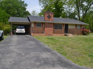 43 E 5th St, Parsons, TN 38363
