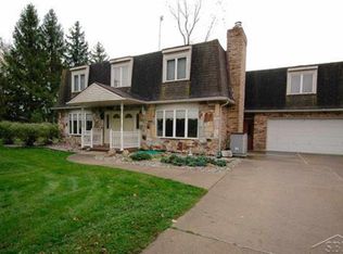 5775 N Graham Rd, Freeland, MI 48623