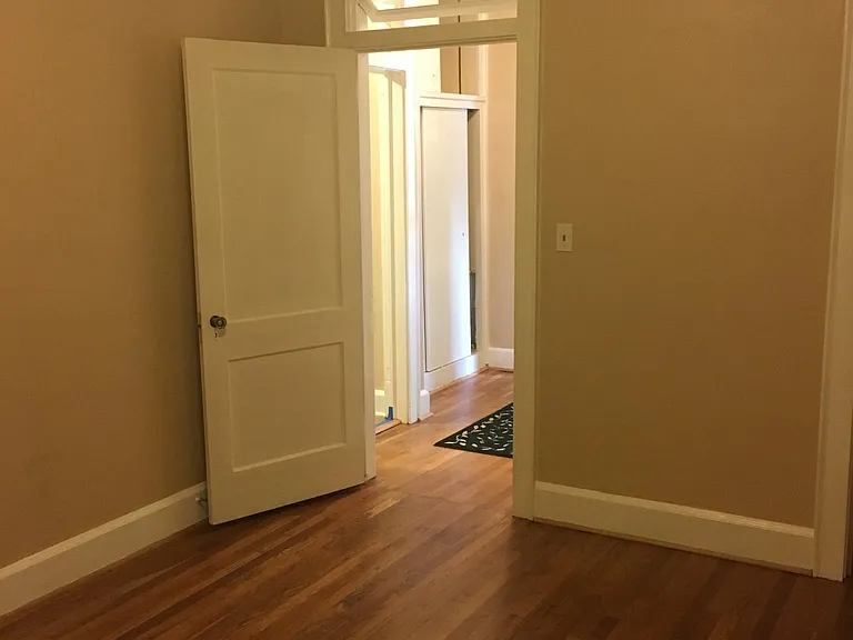1212 Anthony Ave — Photo 15
