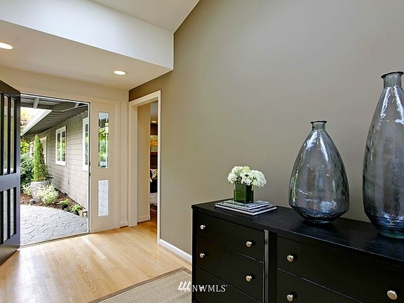 2nd image of 1376 85th Ave NE