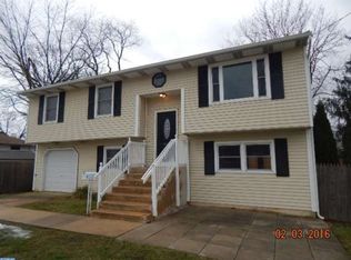 326 W Adams Ave, Magnolia, NJ 08049